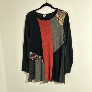 Artistic Patchwork Long Sleeve Top - Black, Red, Gray